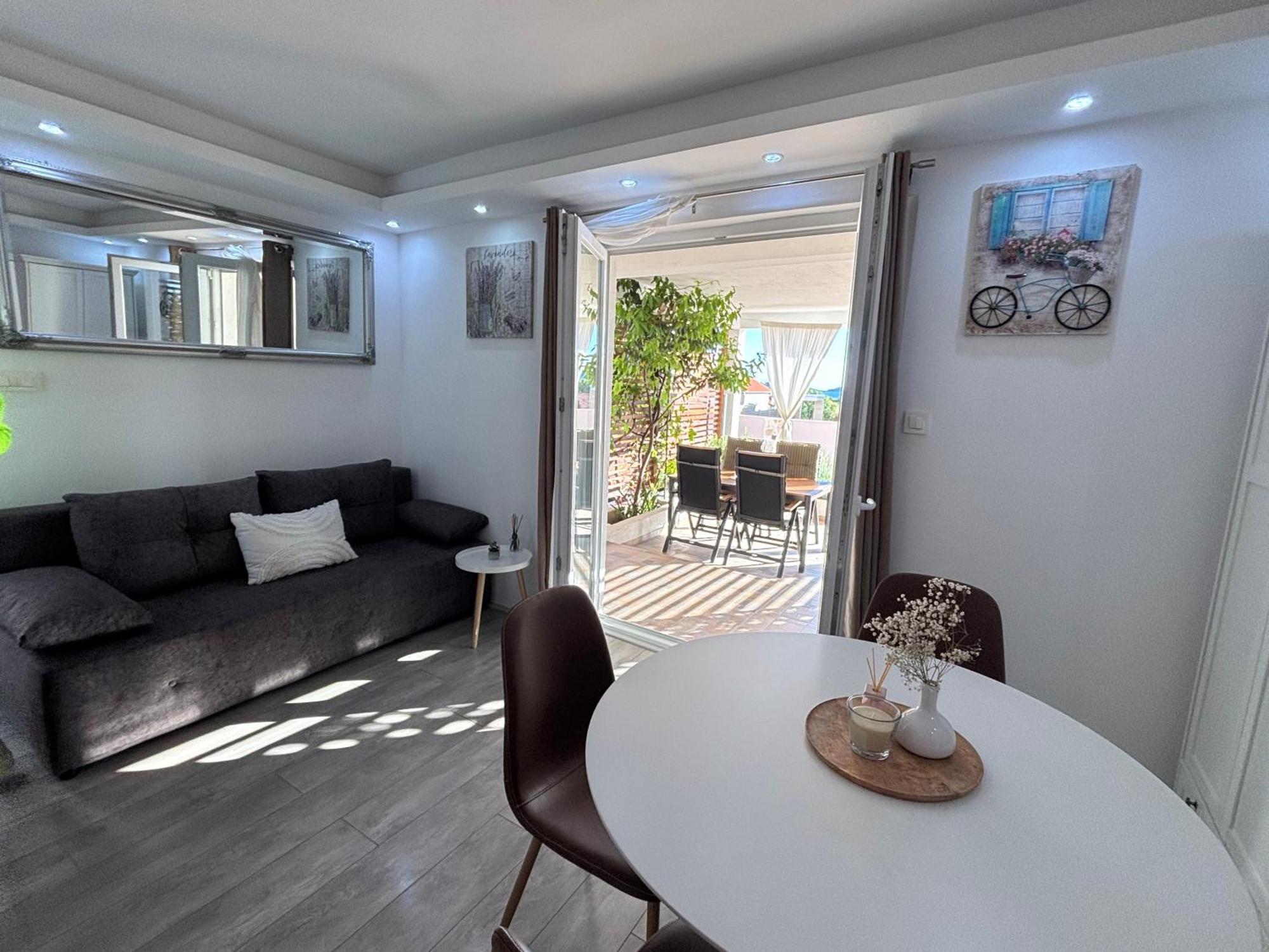 Luxury Apartman Nr Szybenik Zewnętrze zdjęcie